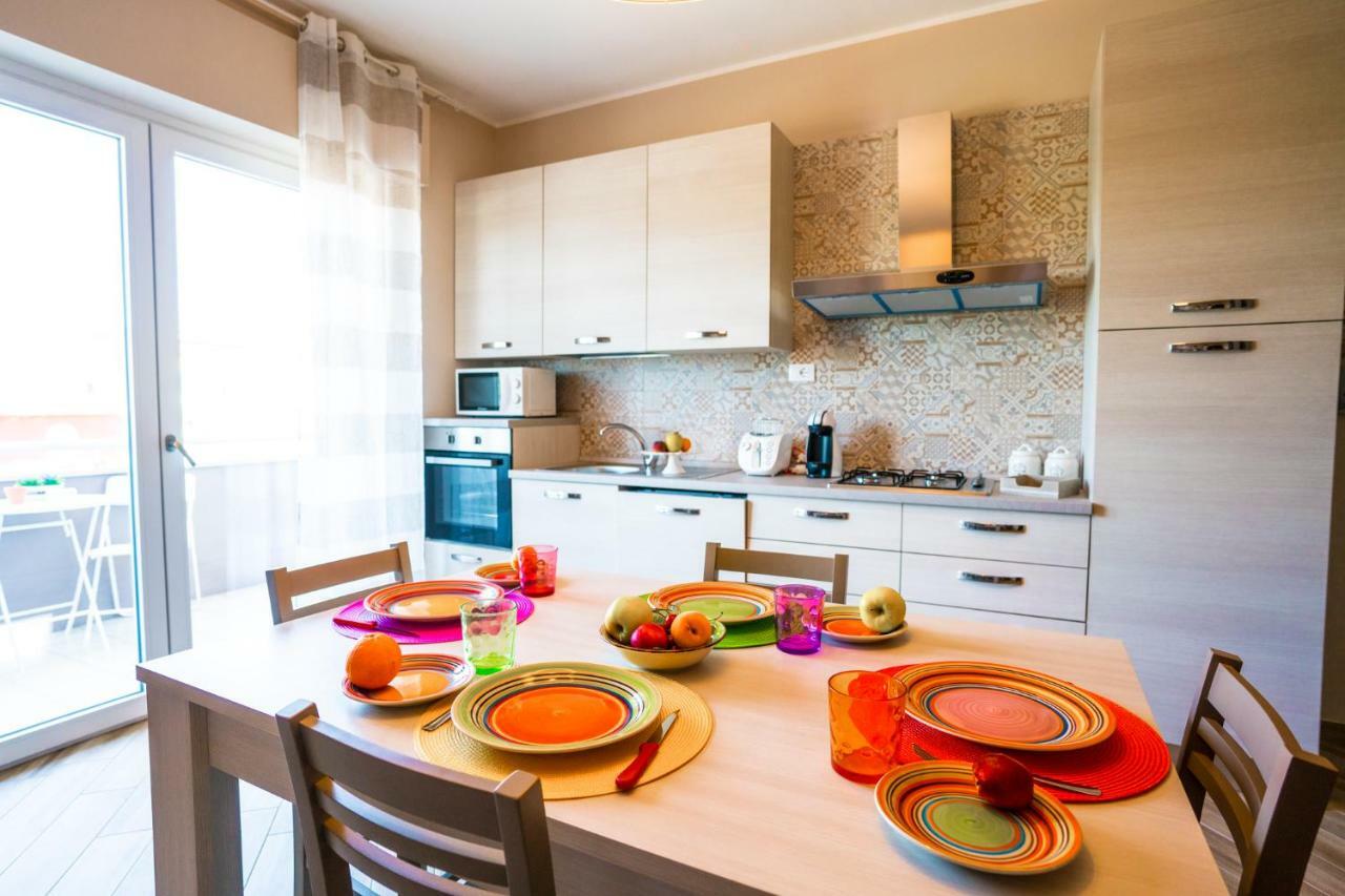 Sisters In Law Guesthouse Монополи Екстериор снимка
