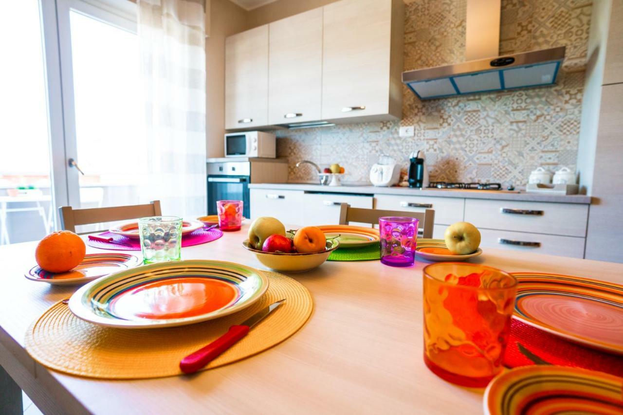 Sisters In Law Guesthouse Монополи Екстериор снимка