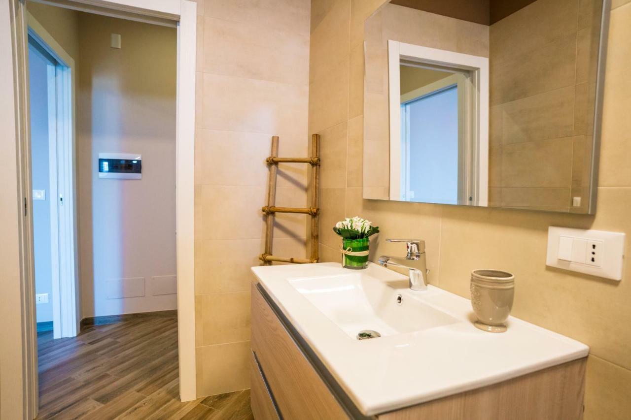 Sisters In Law Guesthouse Монополи Екстериор снимка